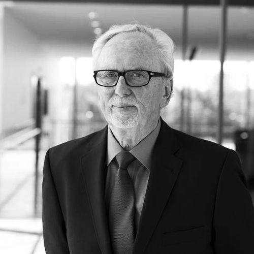 henning-beck-nielsen_black and white.jpg